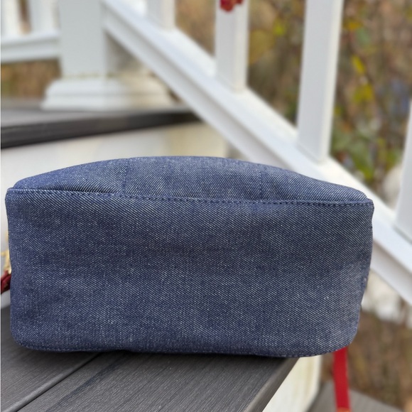 Dooney & Bourke Vintage 2000 Denim Soft Satchel in excellent condition. - Picture 3 of 4